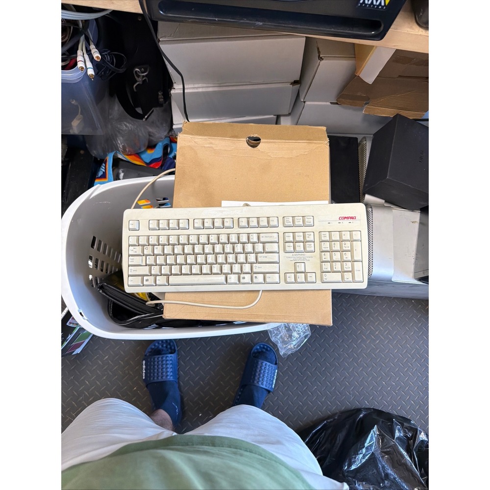 Compaq KB-9860 Vintage Wired PS/2 Keyboard Beige 166516-006 Retro Computing